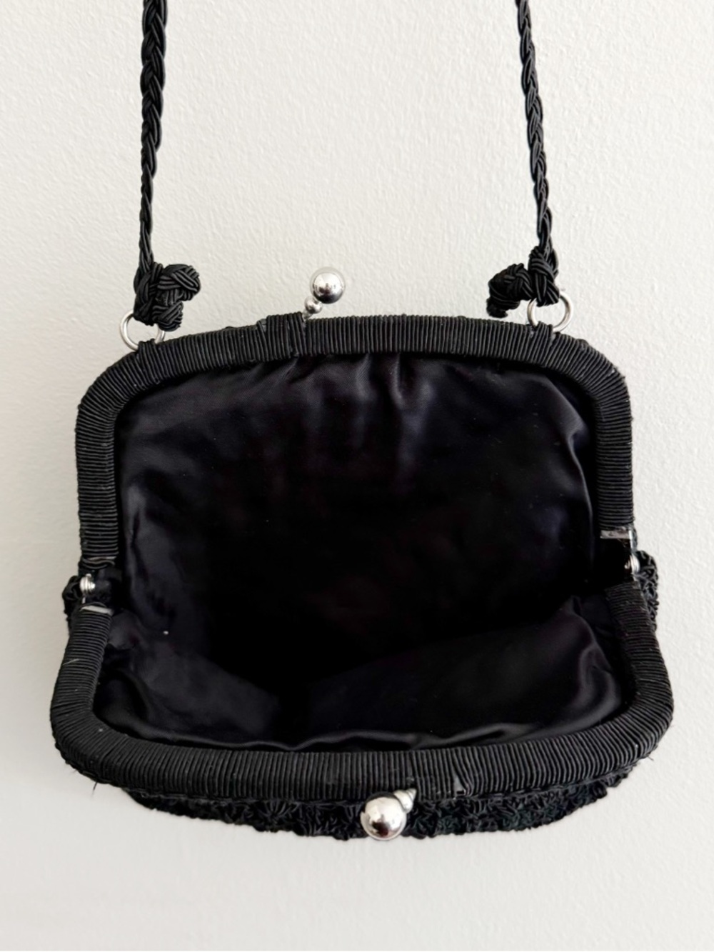 Vintage Black Woven Crochet Kiss-lock Crossbody Bag - Picture 5 of 5